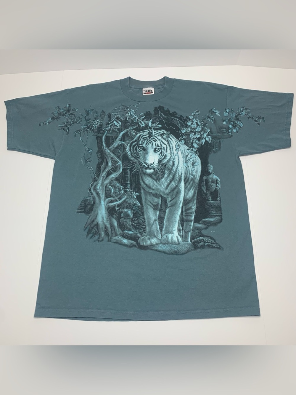 Vintage White Tiger T-Shirt Y2k Outdoor Nature Tee Adult Size XL